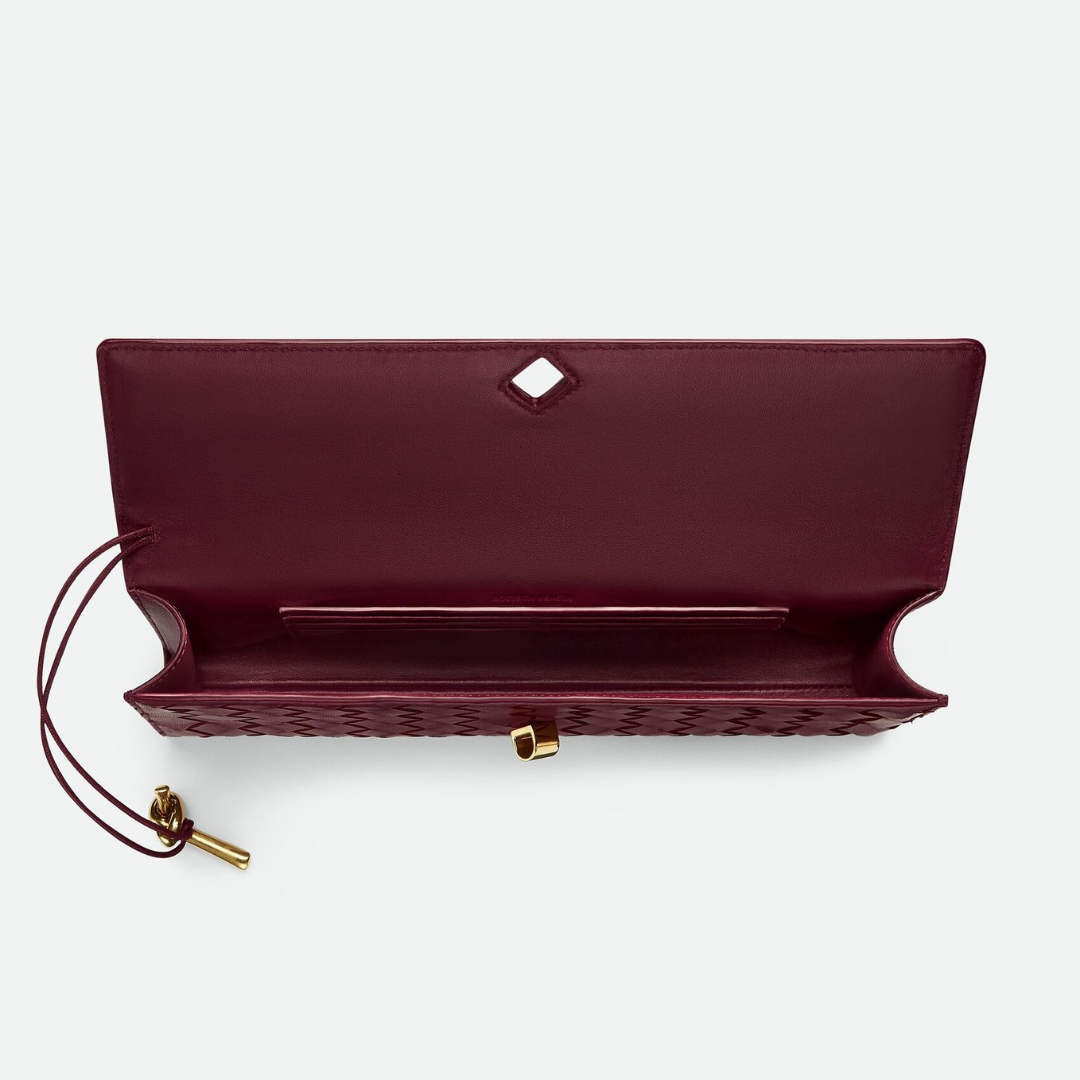 Regal Elegance Handtasche